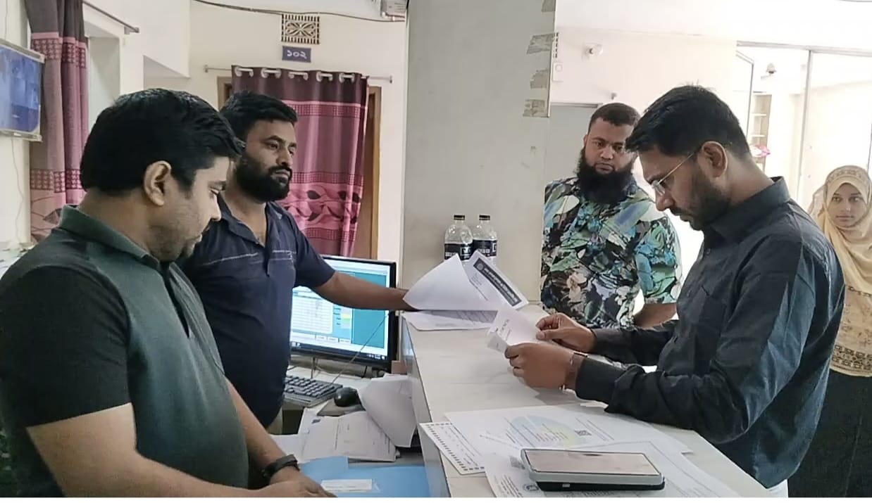ধামরাইয়ে হাসপাতাল ও ডায়াগনস্টিক সেন্টারে জরিমানা