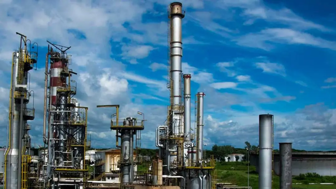 ক্রুড সংকটে ইস্টার্ন রিফাইনারির প্রসেসিং ইউনিট বন্ধ