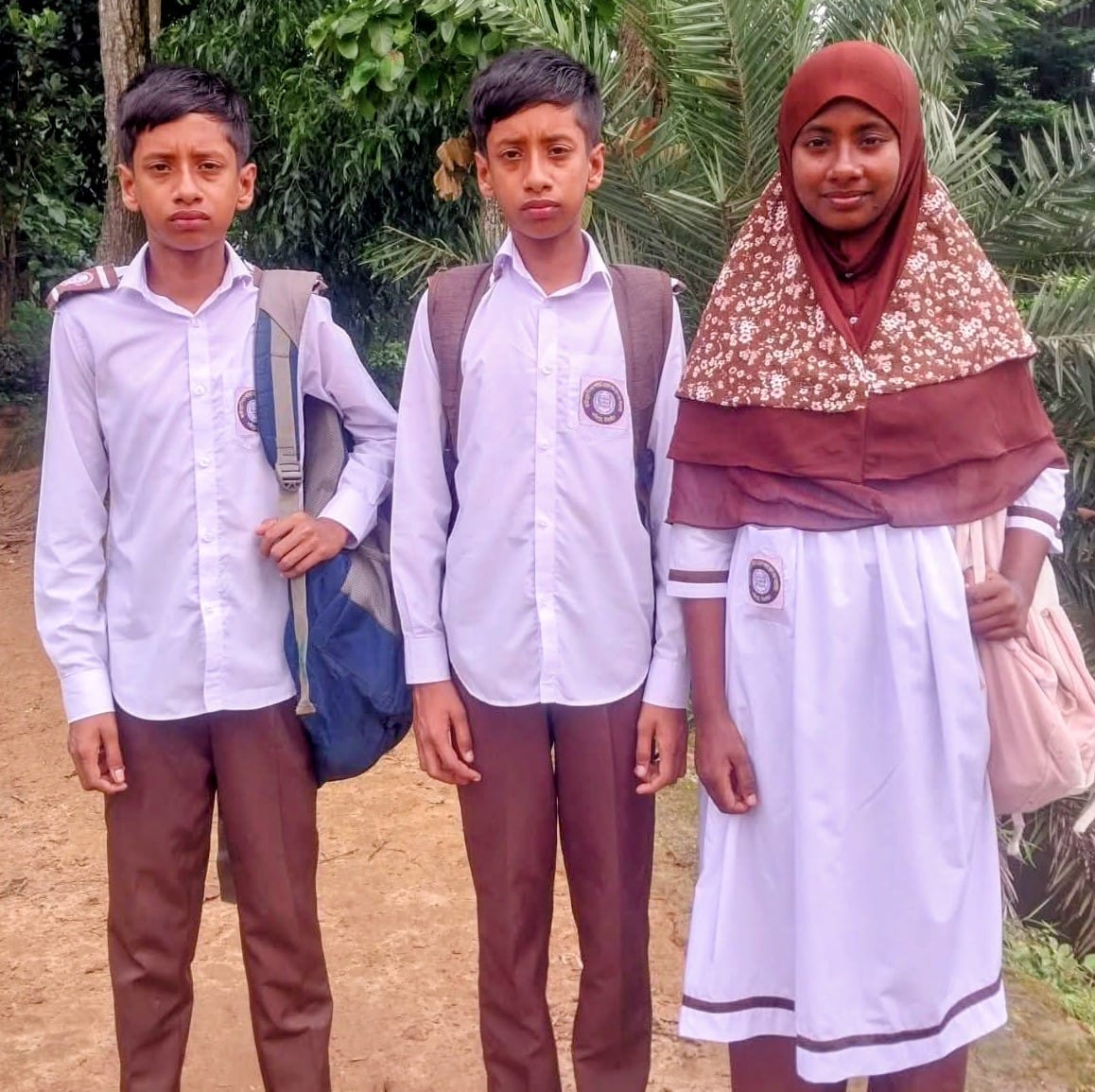 সখীপুরে যমজ তিন ভাই-বোনের প্রাথমিক বৃত্তি পরীক্ষায় ট্যালেন্টপুলে বৃত্তি পাওয়ার সাফল্য অর্জন