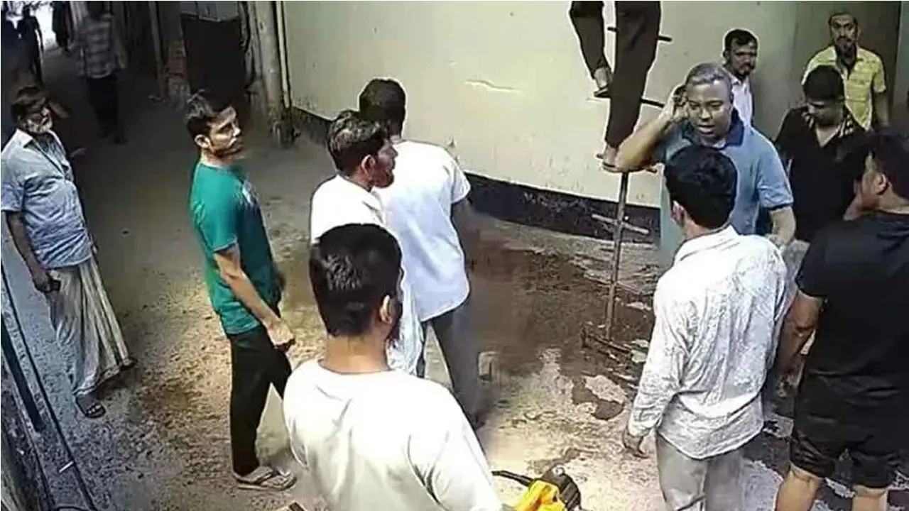 কিডনি চিকিৎসক ডা. কামরুলের হাসপাতালে চাঁদাবাজি, যুবদল নেতা মঈন গ্রেপ্তার