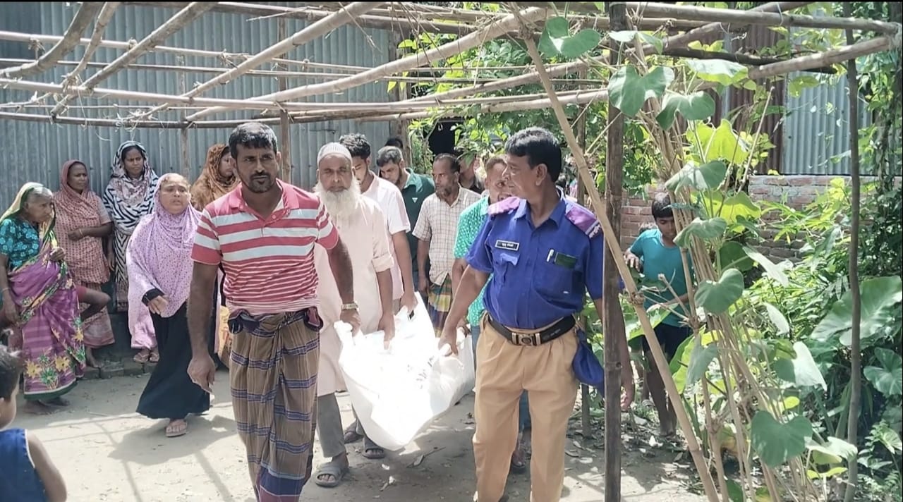 ধামরাইয়ে প্রেমিকার বাড়িতে প্রেমিকের ঝুলন্ত লাশ উদ্ধার, মা-মেয়ে আটক