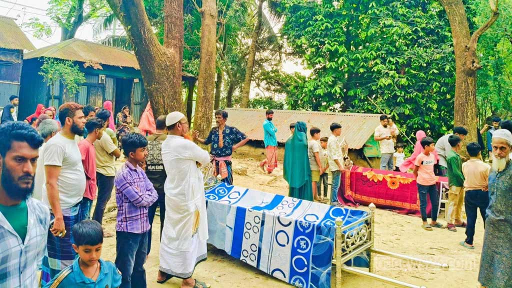 কয়েক ঘণ্টার মধ্যে ঢাকা-চট্টগ্রাম মহাসড়কে চার দুর্ঘটনা, নিহত ৬