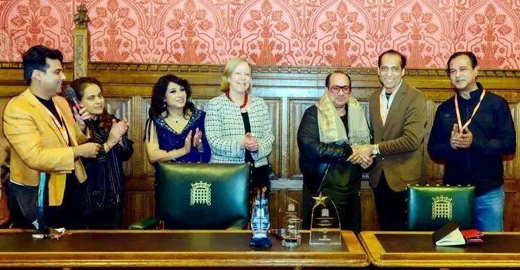 ব্রিটিশ পার্লামেন্টে ‘প্রেম পিয়াসা’ প্রকাশ, মঞ্চে রাহাত-রুবাইয়াত