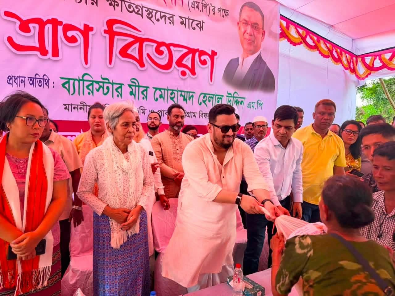 বান্দরবানে বন্যায় ক্ষতিগ্রস্থ পরিবারগুলোর পুনর্বাসনের উদ্যাগ নেওয়া হচ্ছে: পার্বত্য প্রতিমন্ত্রী মীর হেলাল
