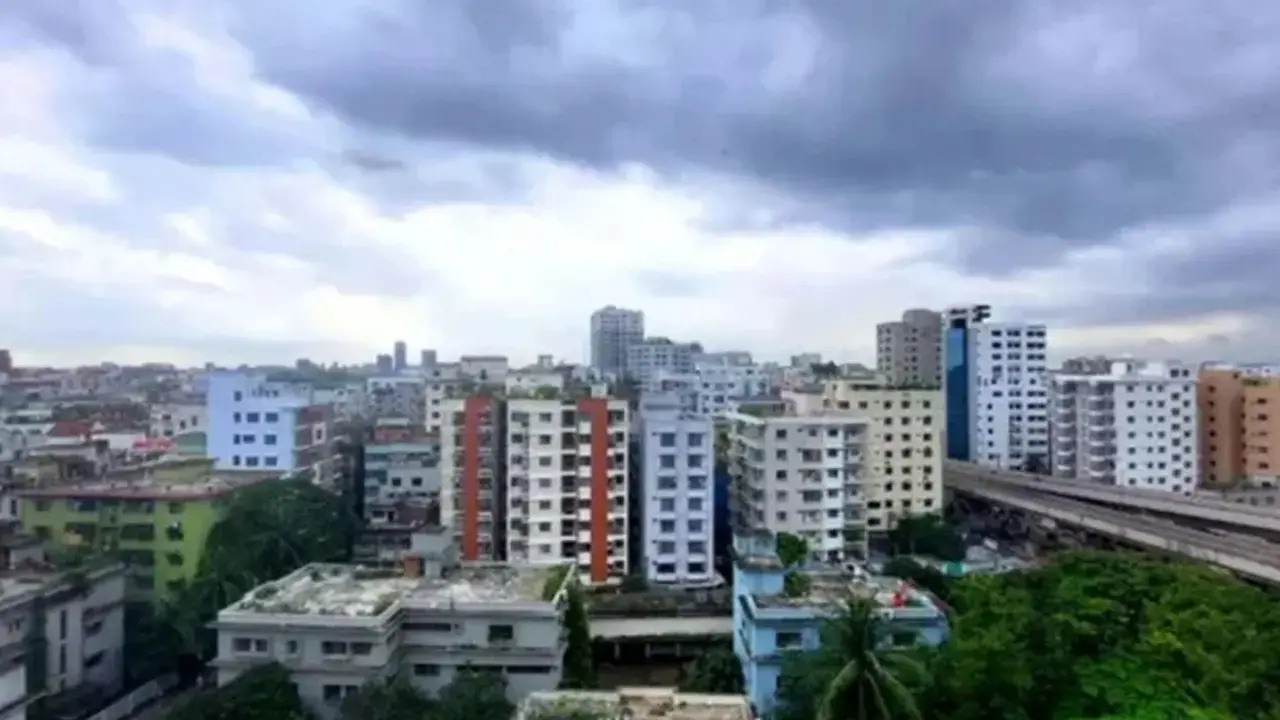 ঢাকায় আজ হালকা বৃষ্টির সম্ভাবনা, বাড়তে পারে দিনের তাপমাত্রা