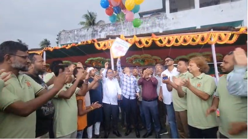 ঝালকাঠিতে ‘পৌর প্রশাসক ফুটবল টুর্নামেন্ট-২০২৬’ উদ্ভোধন