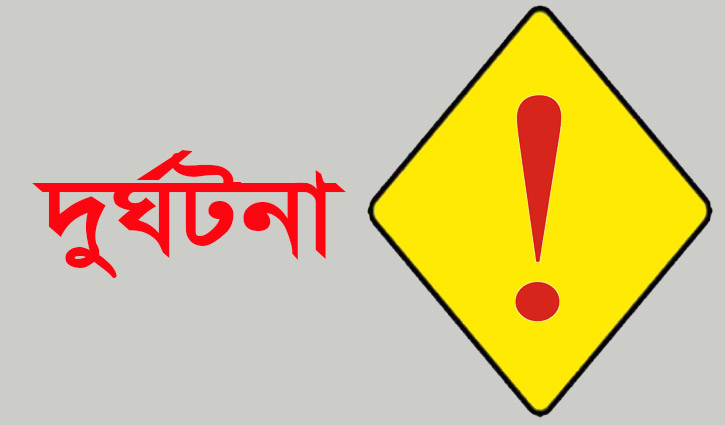 জয়পুরহাটে বাসের থাক্কায় অটোরিক্সার ছাত্রী মৃত্যু