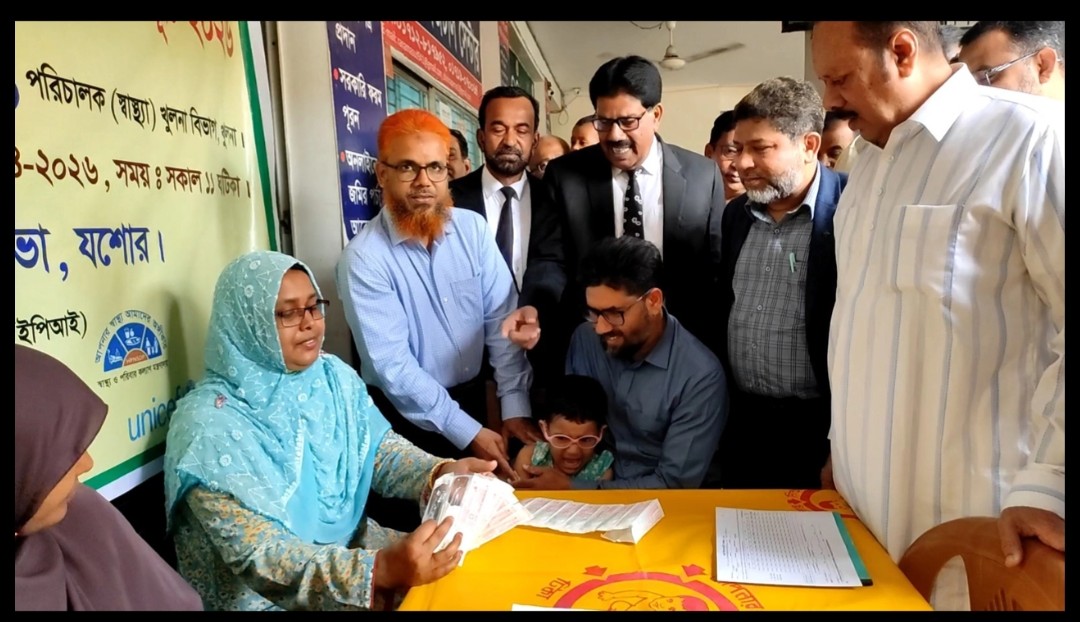 যশোরে হাম প্রতিরোধে টিকাদান কর্মসূচির উদ্বোধন