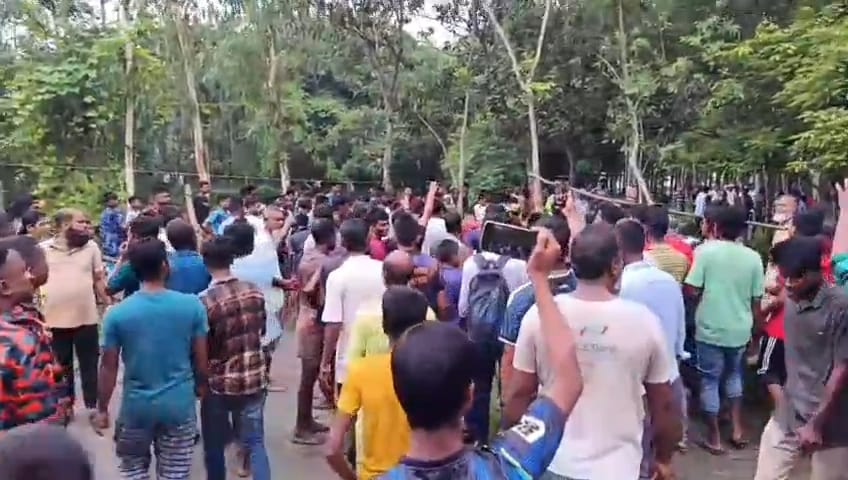 সরকারি রাস্তা নিয়ে বিরোধের জেরে সংঘর্ষ, নিহত ১; আটক ১০