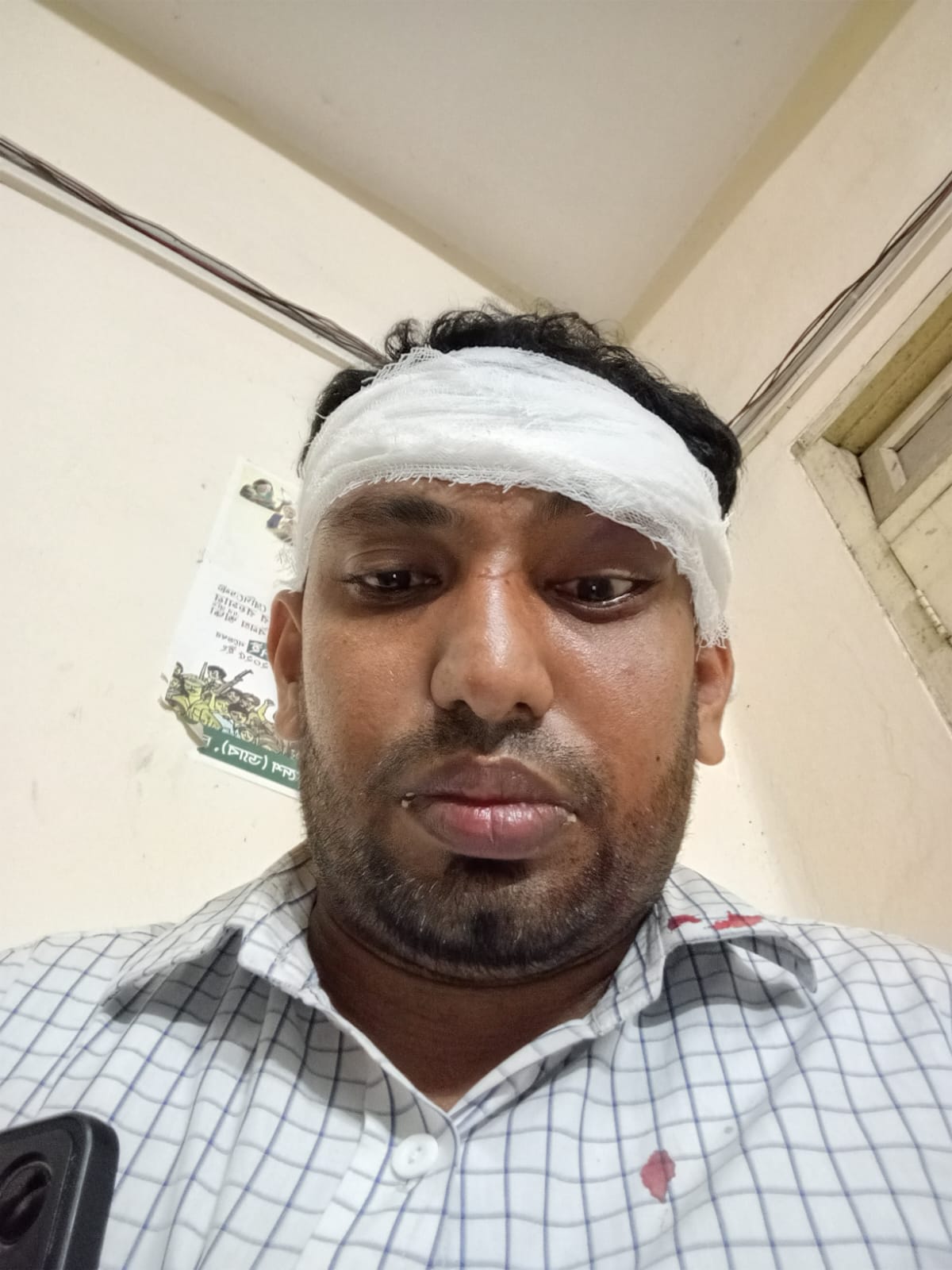 মীরসরাইয়ে ঋণের কিস্তি আদায়কে কেন্দ্র করে দু'পক্ষের সংঘর্ষ, আহত এনজিও কর্মী ও ঋণগ্রহীতা পরিবারের সদস্যরা