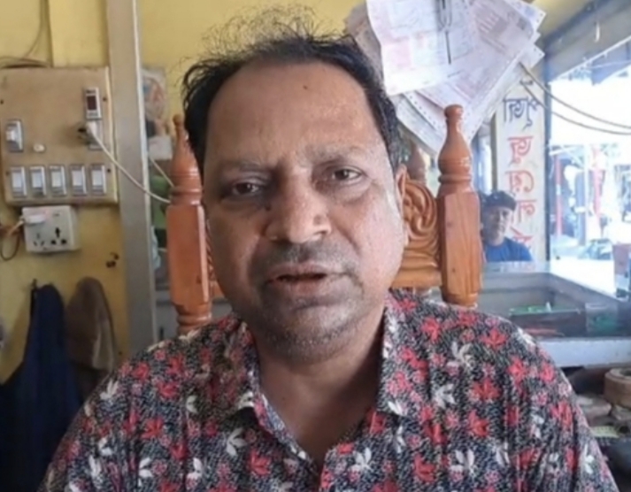 নড়াইলে বিএনপি অফিস করার চাঁদাবাজির পঞ্চাশ হাজার টাকা সভাপতির পকেটে