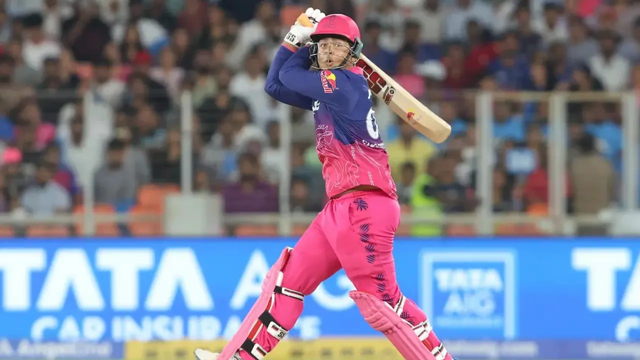 বুমরাহর ৩ বলে ২ ছক্কা মেরে তারুণ্যের জয়গান গাইলেন সূর্যবংশী