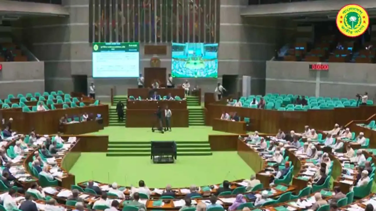 সরকার পাটজাত পণ্যের উৎপাদন ও রপ্তানি বাড়ানোর পরিকল্পনা নিয়েছে : মন্ত্রী