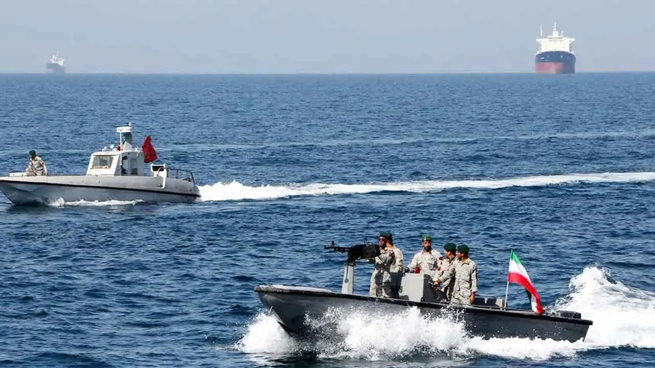 হরমুজ প্রণালীর বিকল্প খুঁজছে উপসাগরীয় দেশগুলো