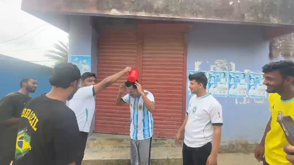 ব্রাজিলের জিতায় মীরসরাইয়ে দুধ দিয়ে গোসল করে আর্জেন্টিনা ছেড়ে ব্রাজিলে যোগদান
