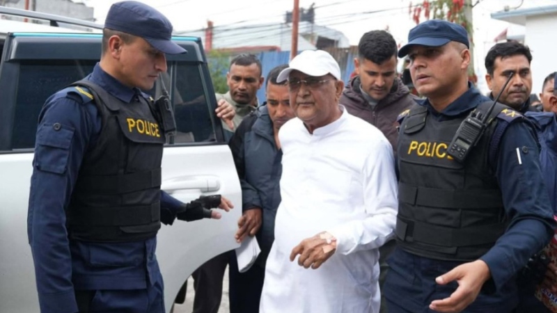 নেপালে ব্যাপক ধরপাকড়, সাবেক প্রধানমন্ত্রী-স্বরাষ্ট্রমন্ত্রীসহ গ্রেপ্তারের তালিকায় যারা