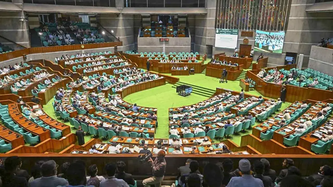 এক লাখ ফ্ল্যাট নির্মাণের উদ্যোগ, আগস্টে গ্রিডে আসছে রূপপুরের বিদ্যুৎ