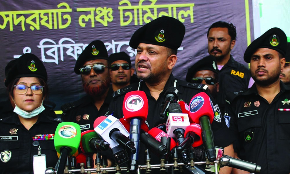 ঈদ যাত্রায় টার্মিনাল, পশুর হাট ও নৌপথে র‌্যাবের নিরাপত্তা জোরদার