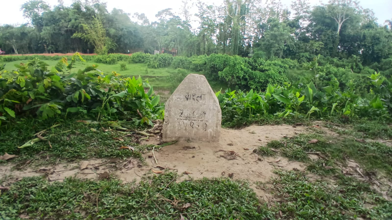 ফেনীর পরশুরামে সীমান্তে নির্মাণ হচ্ছে ভারতীয় বাধঁ, হুমকীর মুখে কহুয়া নদীর বাঁধ