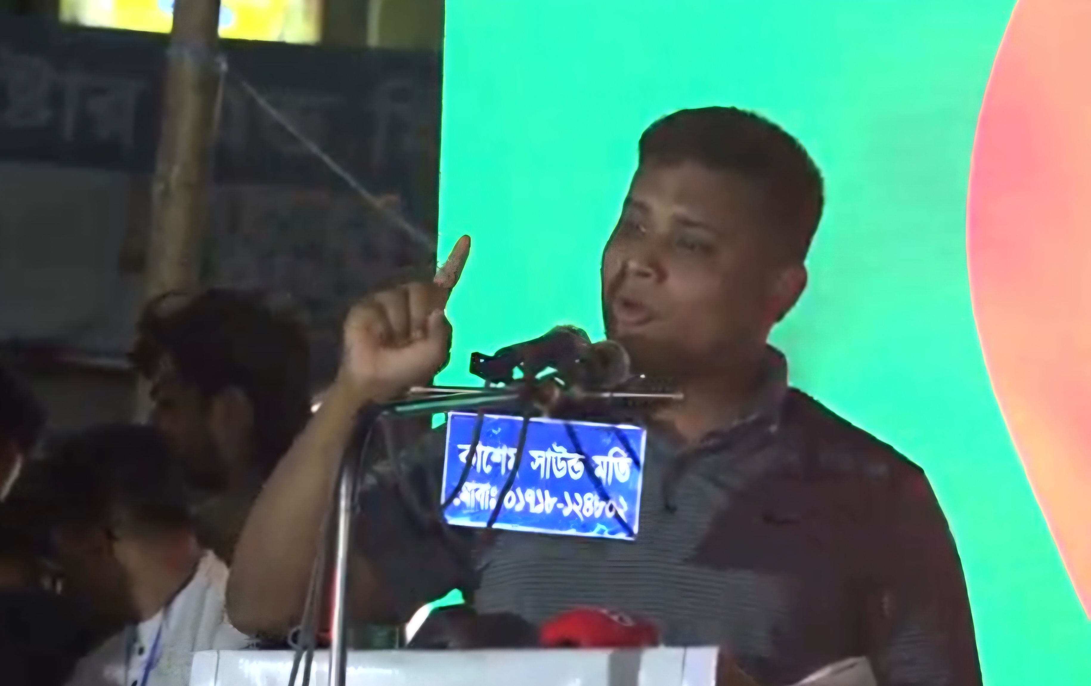 পালিয়ে যাব না বলে যে পালিয়ে যায়, সে আসি আসি বলে কখনও আসবে নাঃ মেহেরপুরে সমাবেশে হাসনাত আব্দুল্লাহ