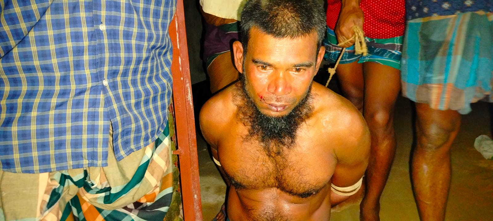 নেত্রকোনায় জামাইয়ের কুটারের আঘাতে শাশুড়ি নিহত ; ঘাতক জামাই আটক