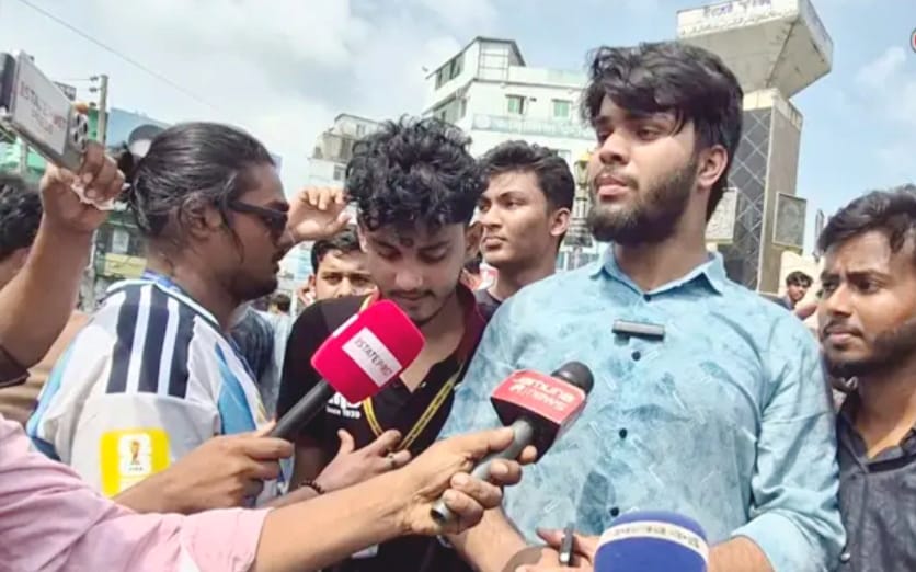 ছেলের আন্দোলনে, বহিষ্কার বিএনপি নেতা ফারুক