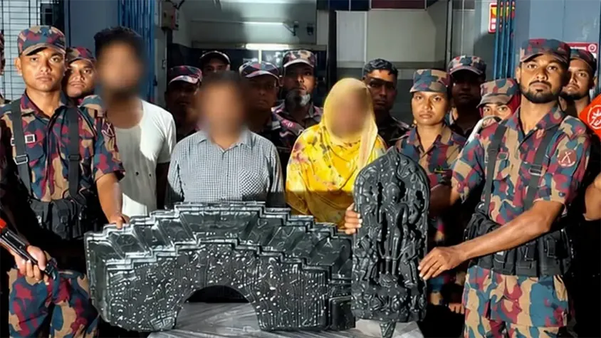 ভারতে পাচারের আগে কোটি টাকার কষ্টিপাথরের মূর্তি উদ্ধার