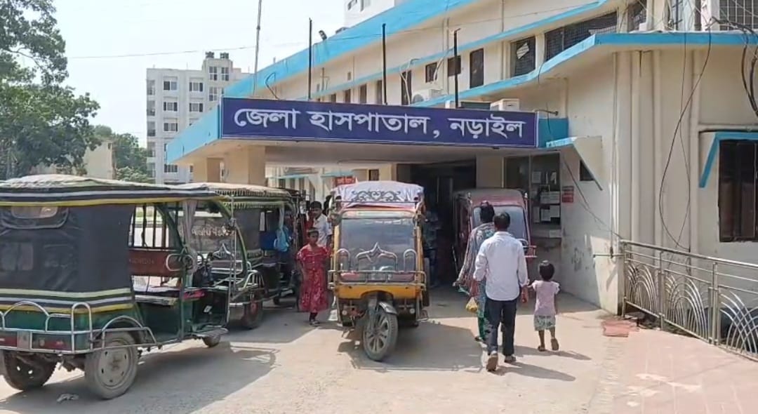 ভ্যানের চাপায় প্রাণ গেল দুই বছরের শিশুর