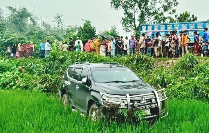 মন্ত্রীর গাড়ির ধাক্কা, বাঁচানো গেল না ফিরোজাকে