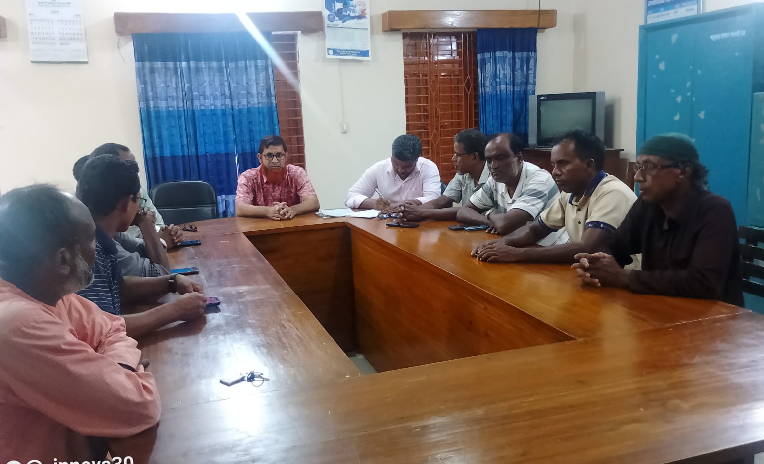 তথ্য চাইতে গিয়ে হেনেস্তার শিকার দুই সাংবাদিক, গাইবান্ধায় এসিল্যান্ড জসিম উদ্দীনের অপসারণ ও বিভাগীয় ব্যবস্থার দাবি