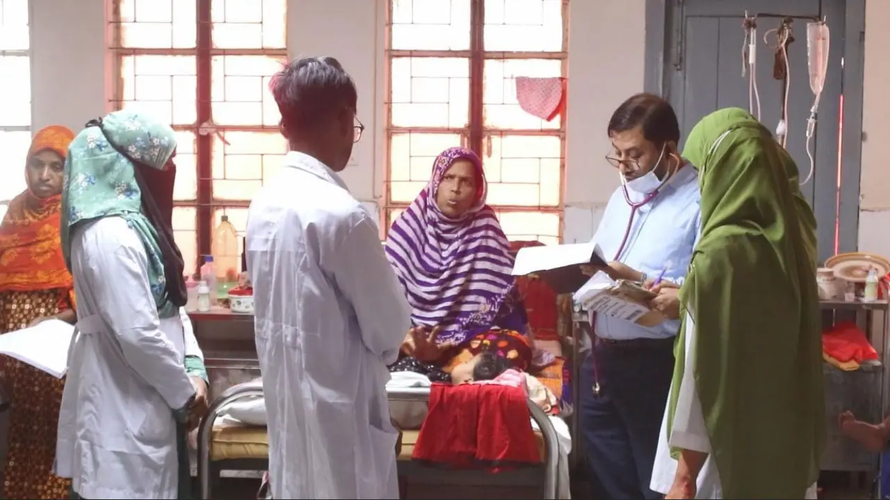 চাঁপাইনবাবগঞ্জে হামের লক্ষণ নিয়ে ভর্তি রোগীর সংখ্যা ছাড়ল ৫০০