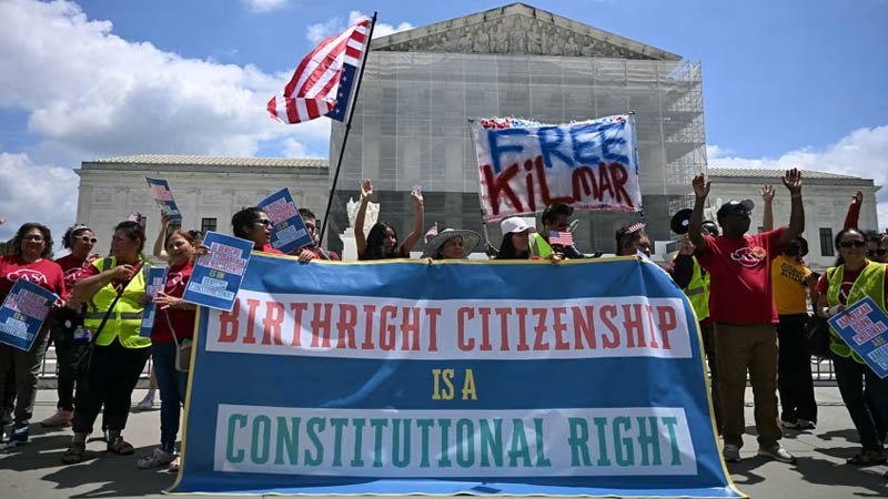 যুক্তরাষ্ট্রে নয়া উদ্বেগ, রাষ্ট্রহীন হয়ে পড়তে পারে ৬৫ লাখ পরিবারের শিশুরা