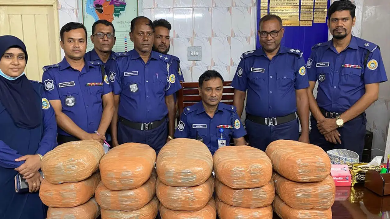 পিরোজপুরে তালাবদ্ধ ঘর থেকে ৩০ কেজি গাঁজা উদ্ধার