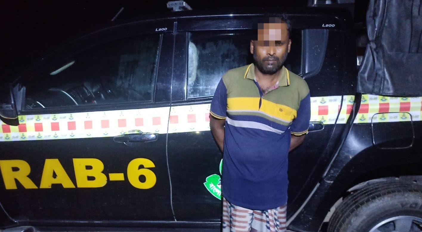 খুলনার দিঘলিয়ায় সড়ক দূর্ঘটনা ঘাতক চালক তরিকুল গ্রেফতার