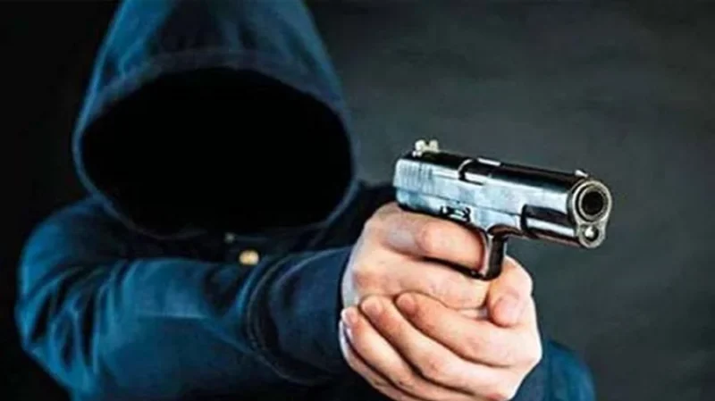 খুলনা সন্ধ্যায় দুর্বৃত্তদের  গুলিতে দুই যুবক নিহত