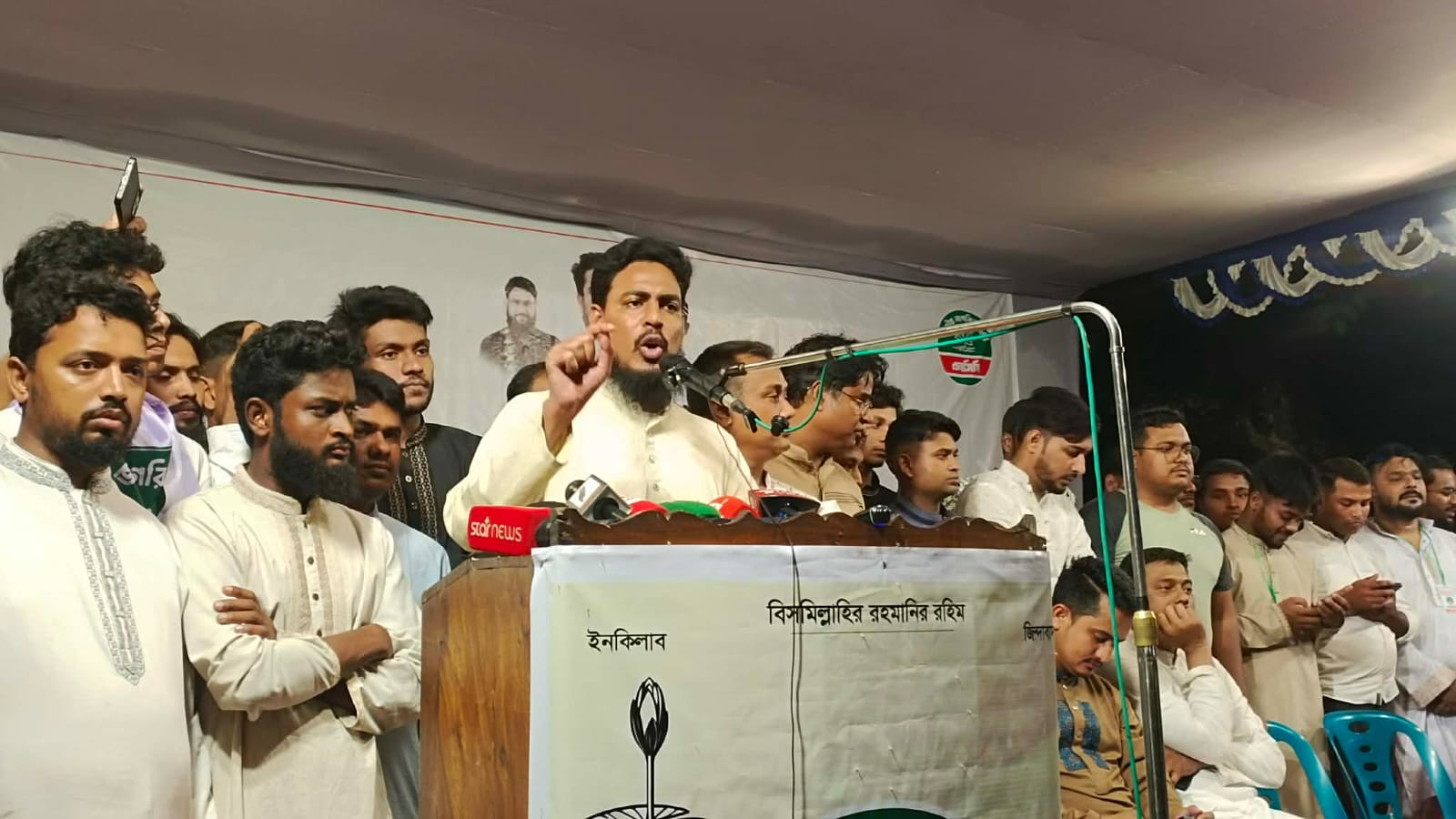 দেশ আর গণতান্ত্রিকভাবে চলছে না, আখতারের