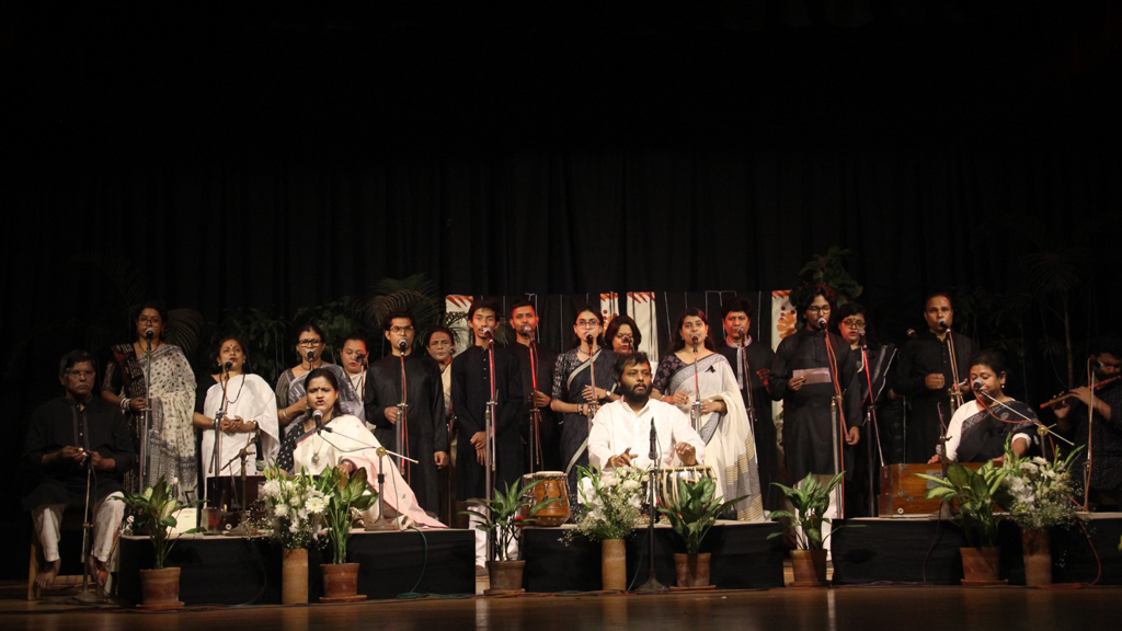 ছায়ানটে গান ও আবৃত্তিতে একুশের শ্রদ্ধা