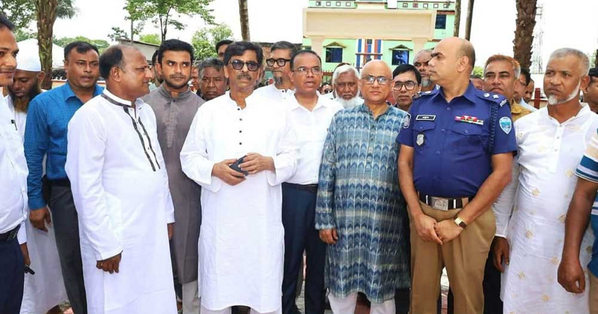 দেশে সারের সংকট নেই, মজুতদারদের বিরুদ্ধে অভিযান চলছে: কৃষিমন্ত্রী