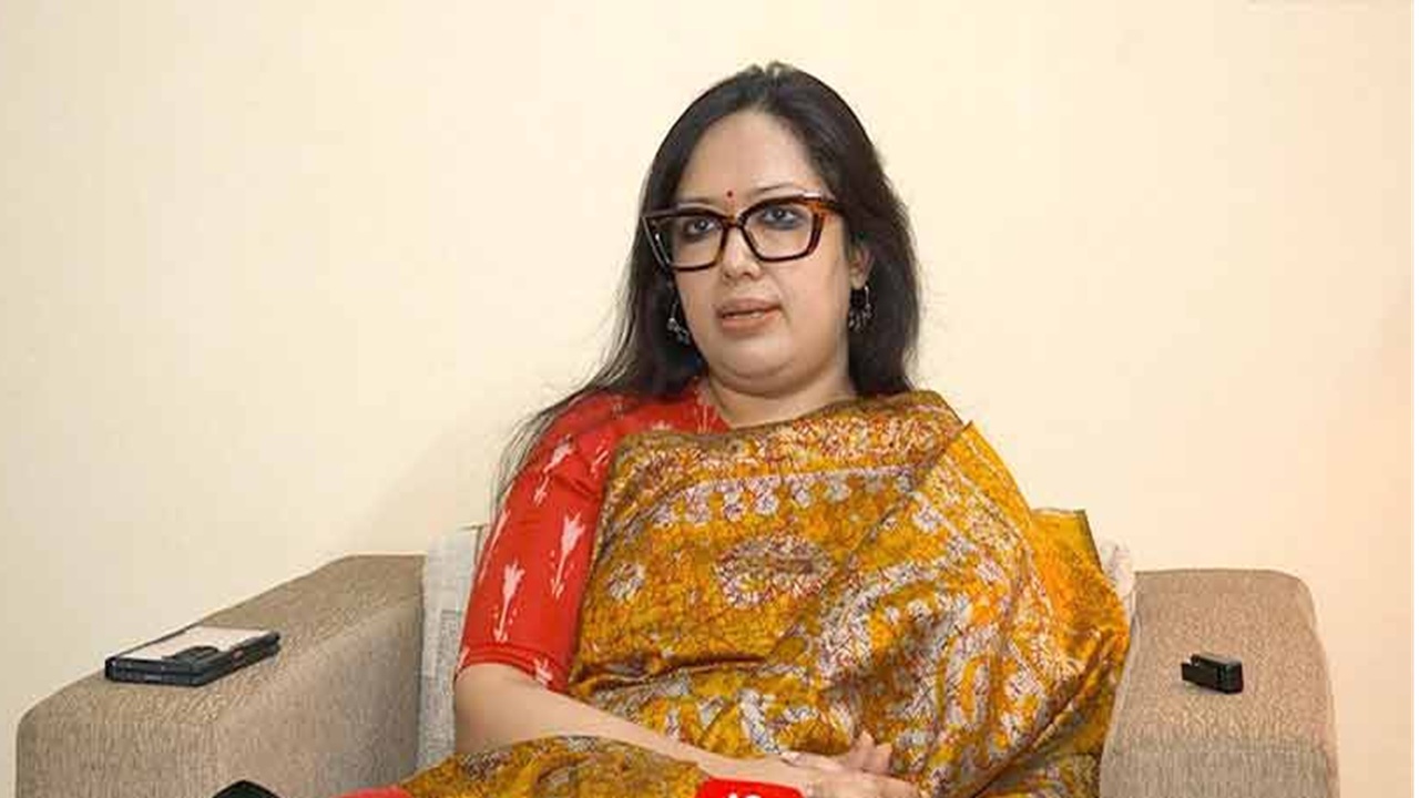 ‘গ্যাস না থাকলে বিল নয়, সেবা না মিললে কর নয়’: রুমিন ফারহানা