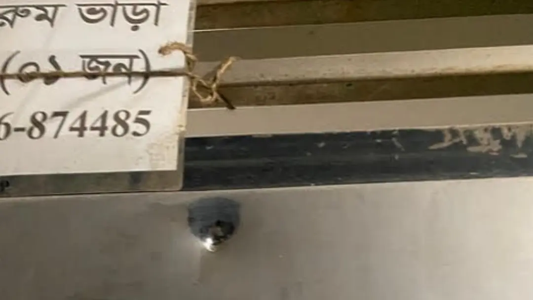 চট্টগ্রামে ৫০ লাখ টাকা চাঁদা দাবি, না পেয়ে ভবনের গেটে গুলি