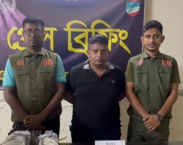 যশোরে শুঁটকি মাছের ভেতর থেকে ৩ হাজার পিস ইয়াবা উদ্ধার,আটক ১