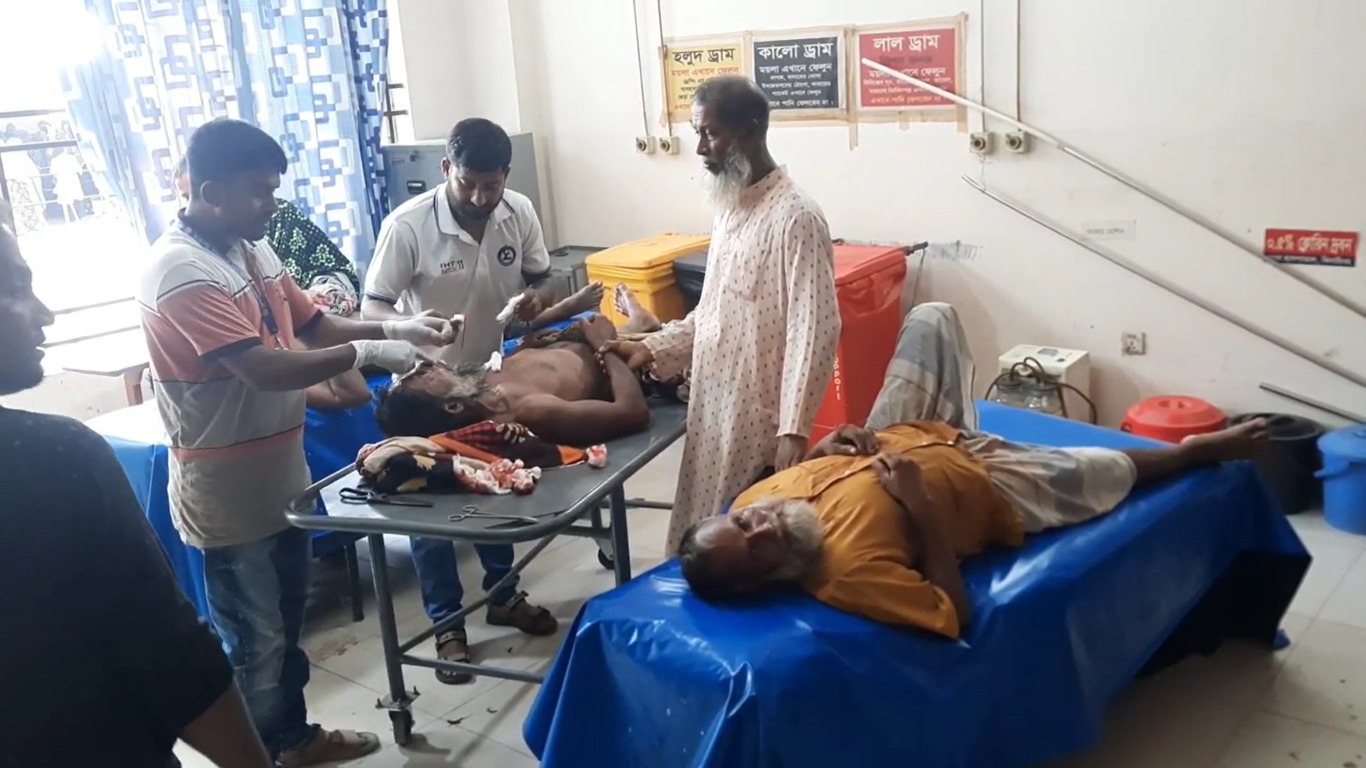 শৈলকুপায় আধিপত্য বিস্তারকে কেন্দ্র করে সংঘর্ষ, আহত ৫০