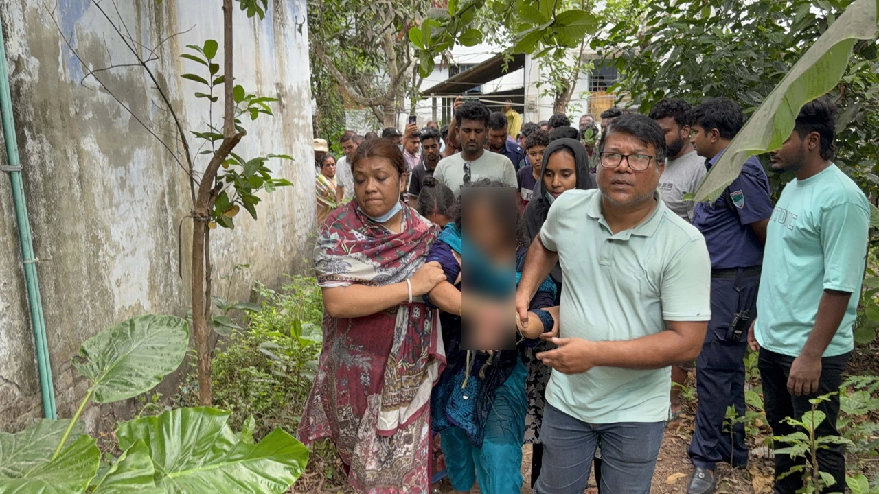 যশোরে মেয়ের  হাতে মা খুন