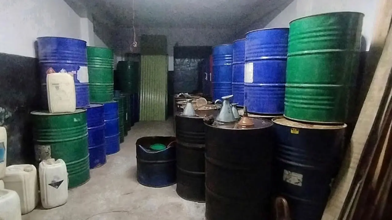 মেহেরপুরে সীমান্ত এলাকায় ৫৩৭৫ লিটার তেল জব্দ