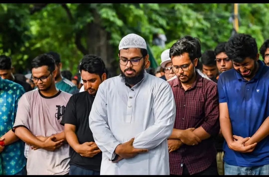 ঝিনাইদহে এনসিপির কেন্দ্রীয় যুগ্ম সদস্য সচিব তারেক রেজা গ্রেপ্তার