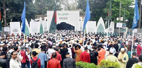 জাতীয় ঈদগাহে ঈদের প্রধান জামাত অনুষ্ঠিত