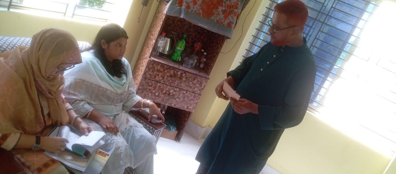 বয়রাগাদী কাজী অফিসে ইউএনওর আকস্মিক পরিদর্শন, ফি রশিদ বহি জব্দ