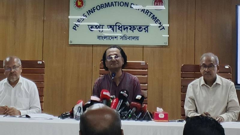 দেশে এলপি গ্যাসের সংকট নেই: তথ্য উপদেষ্টা