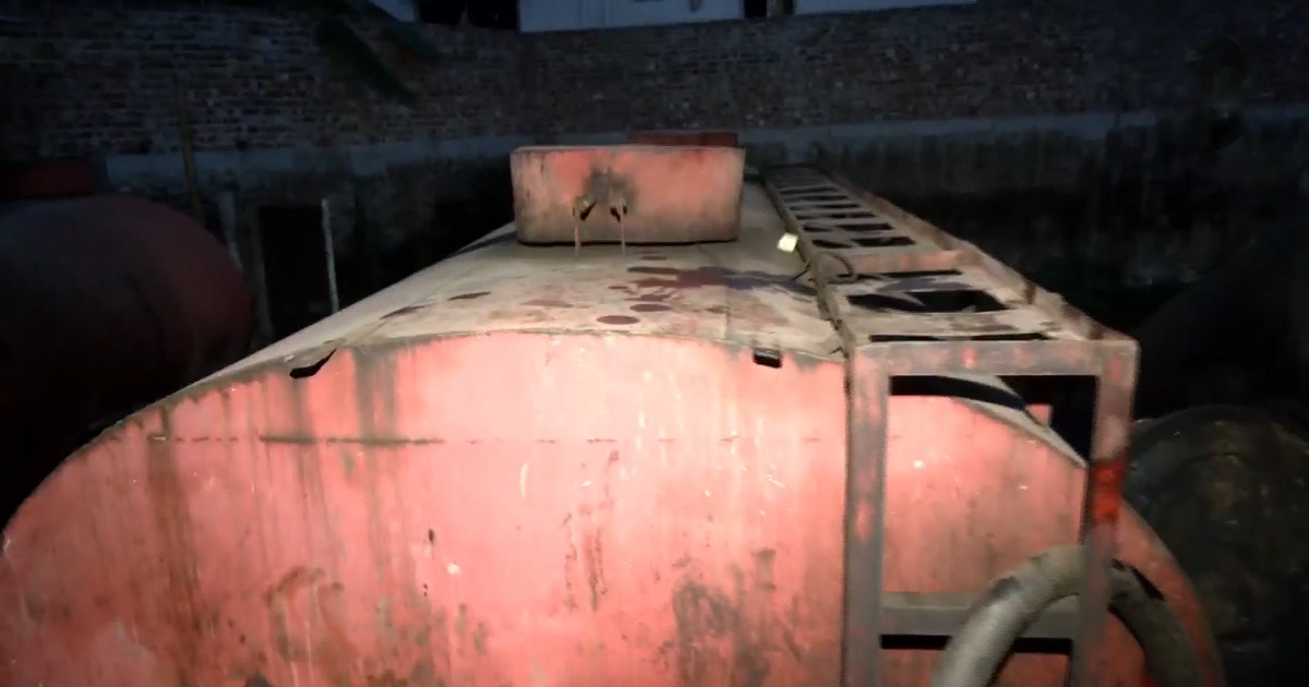 চট্টগ্রামে অবৈধভাবে মজুত ২৫ হাজার লিটার জ্বালানি তেল উদ্ধার