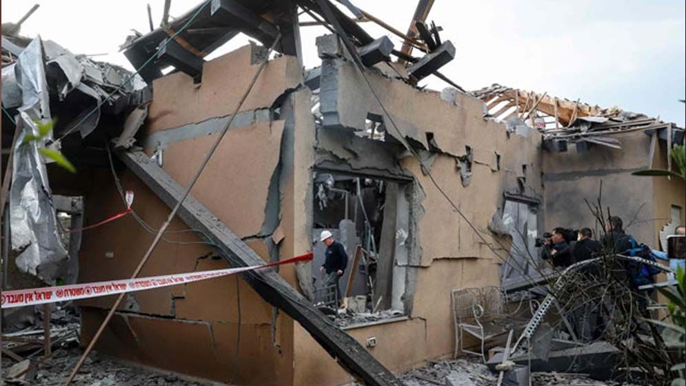 ইরান-লেবাননের যৌথ হামলায় তেল আবিবে ব্যাপক ধ্বংসস্তুপ
